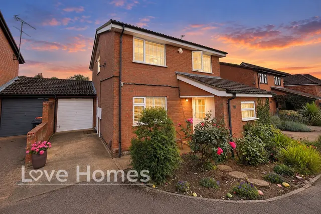 Mander Close, Toddington, photo 1