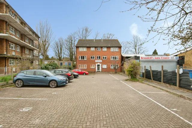 Whinbush Road, Hitchin, photo 1