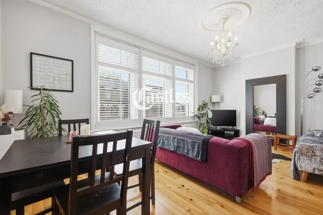 Philip Lane, London, N15, photo 3