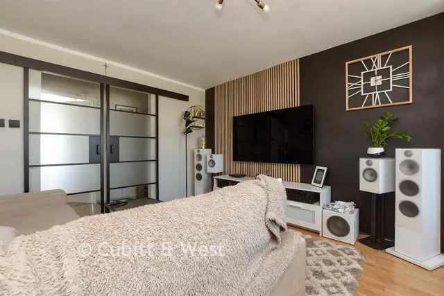 Castle Drive, Reigate, RH2, photo 3