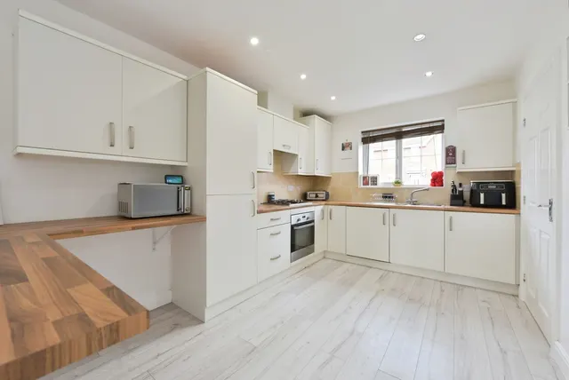 Photo 2 — Ashby Drive, Kiveton Park, Sheffield, South Yorkshire, S26