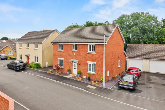 Beauchamp Walk, Gorseinon, SA4, photo 2