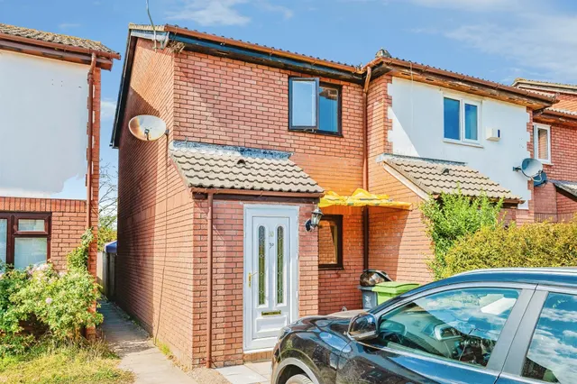 Orchid Close, St. Mellons, Cardiff, photo 1