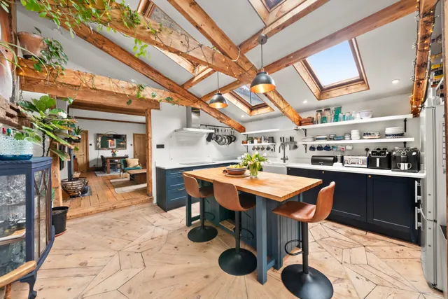 Bishops Road, Hanwell, W7 2NZ, photo 1