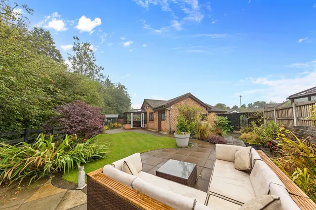 Photo 3 — Inglewood Close, Birchwood, Warrington, Warrington, WA3 6UJ