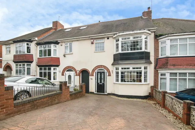 Himley Road, Dudley, photo 1