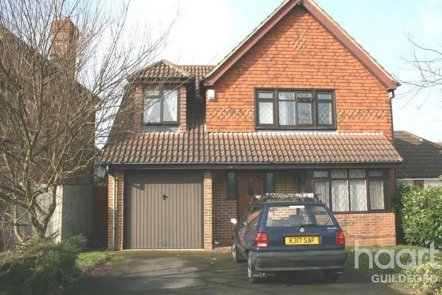 Fairborne Way, GU2, photo 1