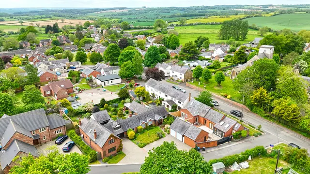 Photo 3 — Manor Farm Close, Tugby, LE7