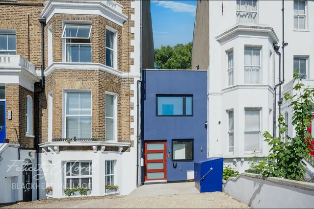 Lee High Road, London, SE12, photo 2