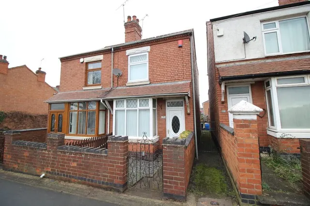 School Lane, Exhall, Warwickshire, CV7, photo 1