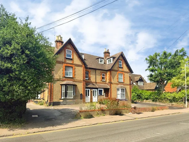 Stevenage Road, Knebworth, SG3, photo 1