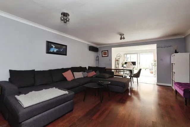 Photo 3 — Atlantis Close, BARKING, Essex, IG11
