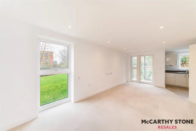 Studio Way, Borehamwood, WD6, photo 2