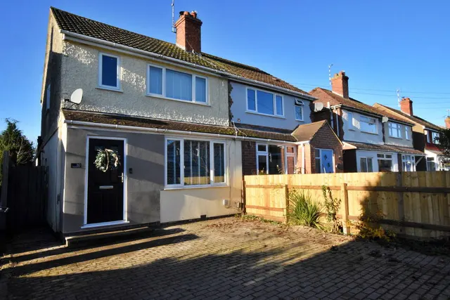 Charter Road, Rugby, CV22 5HX, photo 1