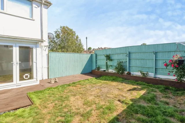Southill Road, Poole, BH12, photo 2