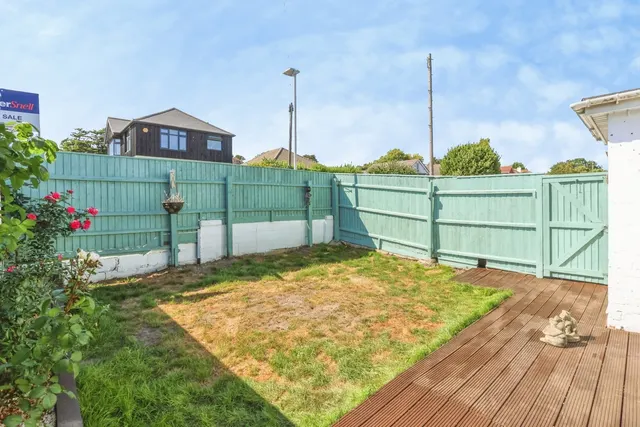 Southill Road, Poole, BH12, photo 3