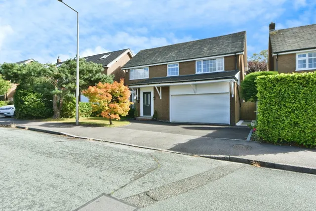 Chatsworth Road, High Lane, Stockport, Greater Manchester, SK6, photo 1