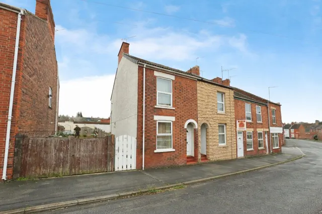 Dudley Road, Grantham, NG31, photo 1