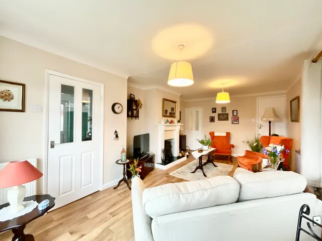 Shelmore Close, Stafford, ST16, photo 2