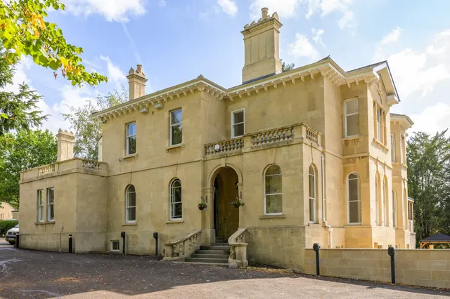 Photo 2 — Oakfield House, Weston Park, Bath, BA1