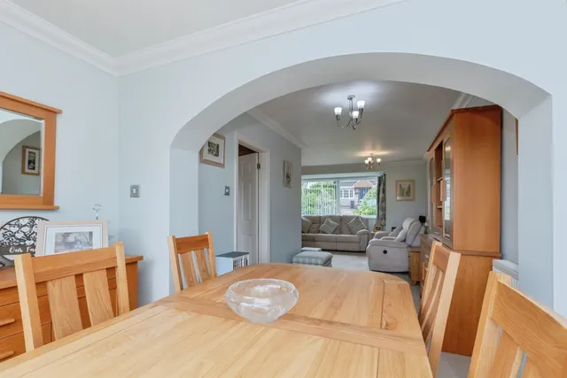 Marston Close, Oadby, LE2, photo 3