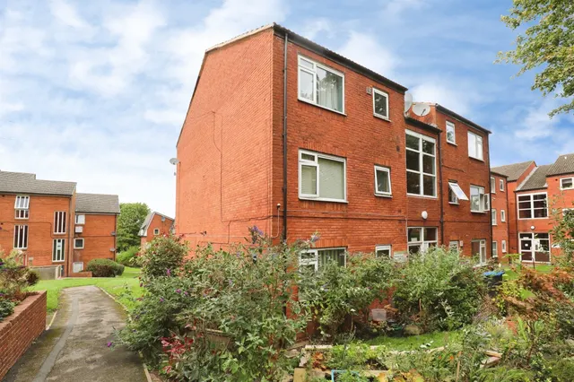 Bramham Drive, Harrogate, photo 1
