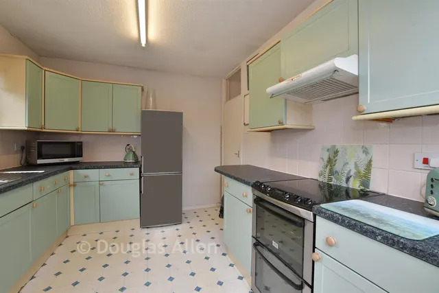 Nevendon Road, Wickford, SS12, photo 3