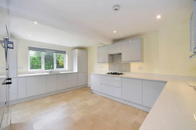 Grange Park, Cranleigh, GU6, photo 2