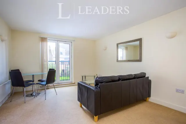 William Booth Place, Woking, GU21, photo 2