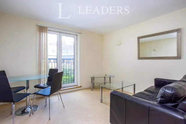 William Booth Place, Woking, GU21, photo 3