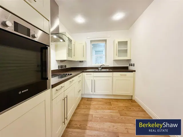 Aughton Street, Ormskirk, L39, photo 2