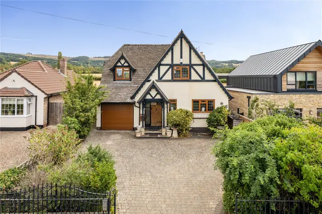 Bowbridge Lane, Prestbury, GL52, photo 1