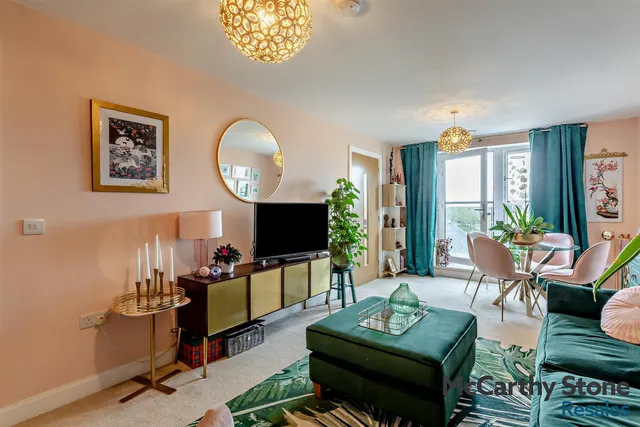 High Street, Great Cambourne, CB23, photo 2