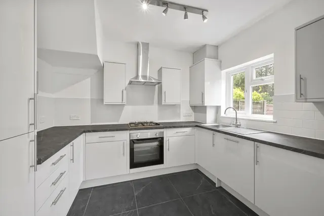 Cannon Close, Raynes Park, SW20, photo 1