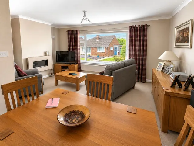 Cranston Close, Bexhill on Sea, photo 2