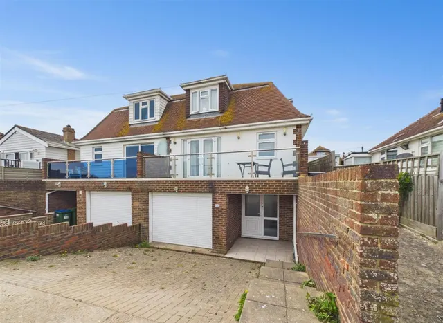 Cairo Avenue, Peacehaven, BN10, photo 2
