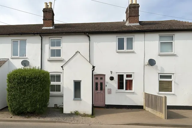 Guildford Road, Ash, GU12, photo 1