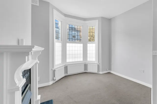 Photo 2 — Kincaid Road, Peckham, SE15 5UN