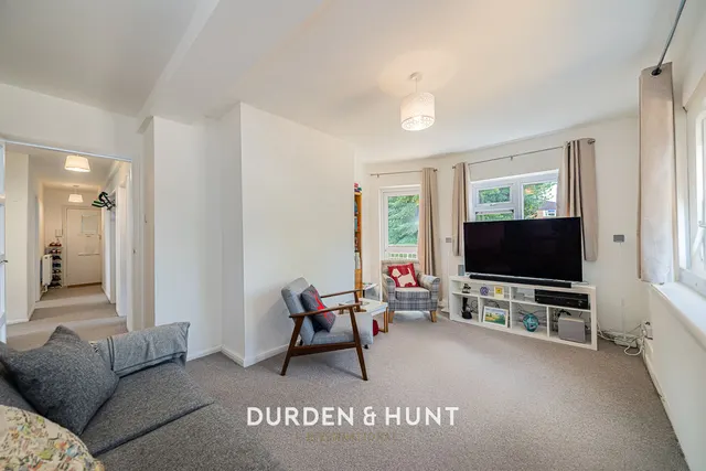 Little Holt, New Wanstead, E11, photo 2