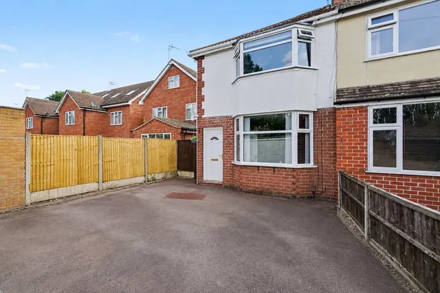 Erewash Grove, Toton, NG9, photo 1
