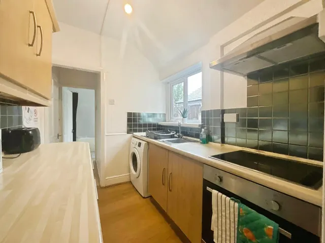 Station Road, Mansfield, NG20, photo 3