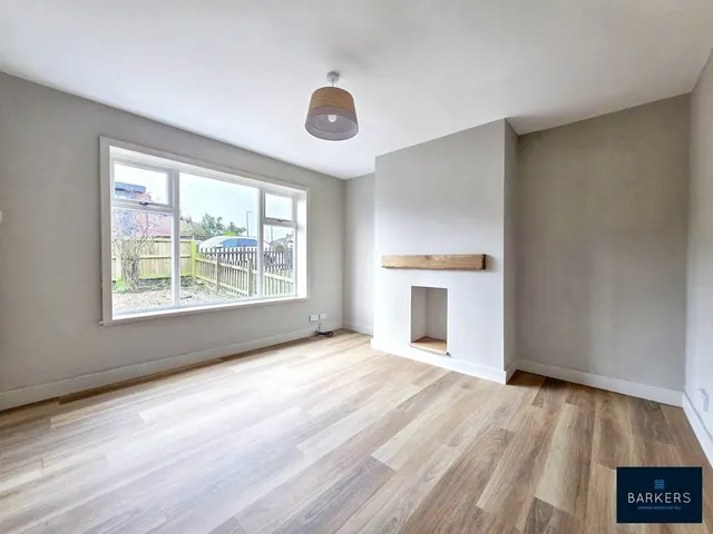 Old Lane, Birkenshaw, BD11, photo 2