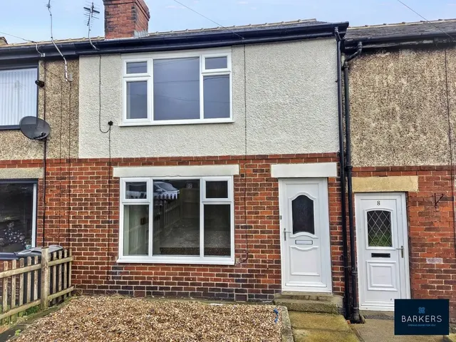 Old Lane, Birkenshaw, BD11, photo 1