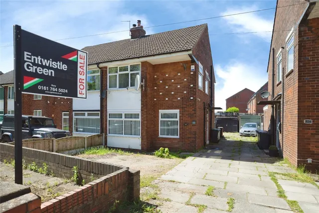 Bury Road, Radcliffe, M26, photo 1
