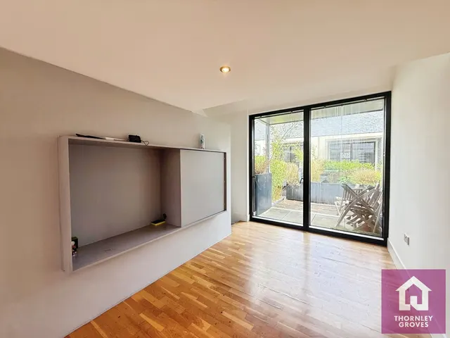 Ash Street, Salford, M6, photo 2