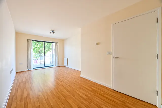 Flat 7, Fielder Apartments, 1 Heath Place, London, photo 1