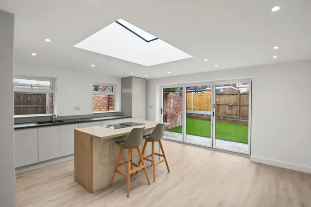 Bridgewater Drive, Vicars Cross, CH3, photo 2
