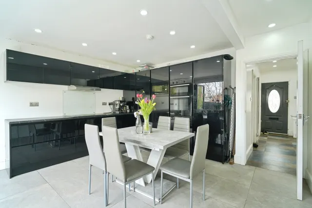Brentford Road, Birmingham, B14, photo 2