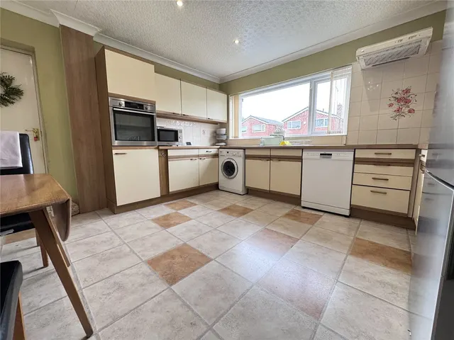 Photo 3 — Withypool Drive, STOCKPORT, Cheshire, SK2