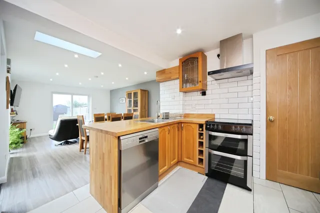 Grove Road, Houghton Regis, LU5, photo 3